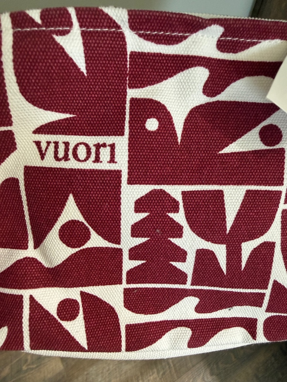 Vuori New With Tags. Limited Edition Pouch.